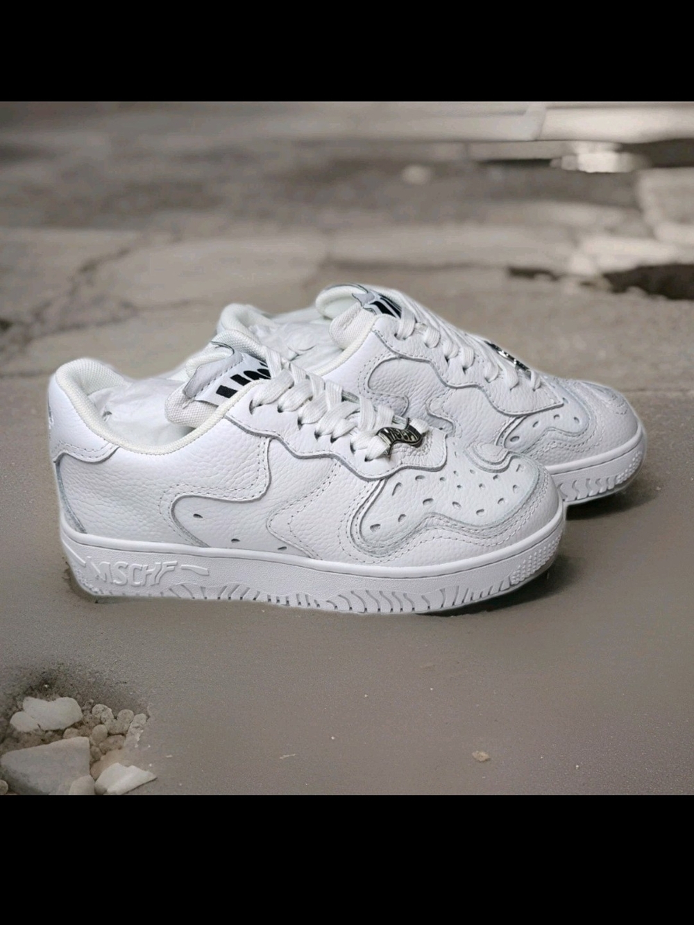 MSHF Sz 4 White Leather Low-Top Sneakers - Casual Comfort